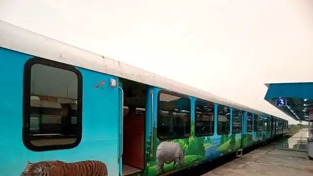 duddhwa national park tourist train mailani bichia ac chair car
