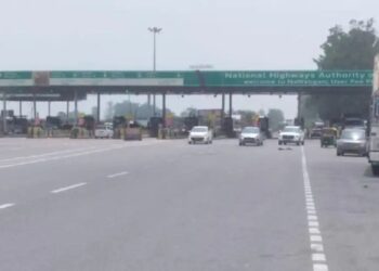 Toll Hike: लखनऊ-कानपुर हाईवे पर फिर बढ़ा टोल, वाहन चालकों की जेब पर पड़ेगा कितना अतिरिक्त बोझ