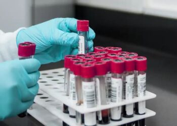 Blood Test for Cancer : भारत पहुंची नई जांच तकनीक, एक ब्लड टेस्ट से 10 तरह के कैंसर की होगी पहचान