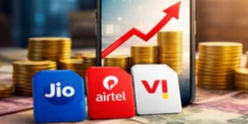 Mobile Recharge Price Hike: फिर महंगे होंगे जियो, एयरटेल और Vi के रिचार्ज प्लान! जानें कितना बढ़ सकता है खर्च