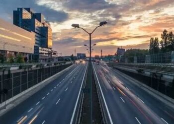 Lucknow Kanpur Expressway: 13 जुलाई से तेज सफर की शुरुआत U P को मिलेगा पहला बैरियर-लेस एक्सप्रेस-वे, रुके पार करेंगे टोल