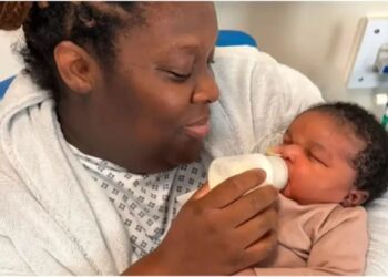 Britain Giant Baby: सिजेरियन ऑपरेशन से हुआ जन्म, एक बार में पी रहा दो बोतल दूध; ब्रिटेन के सबसे भारी बच्चे का रिकॉर्ड बाल-बाल बचा