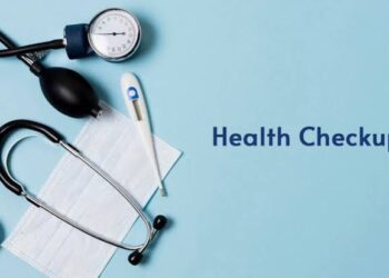 Health Checkup: साल में एक बार जरूर कराएं ये हेल्थ टेस्ट, समय रहते पता चल सकती हैं कैंसर जैसी गंभीर बीमारियां