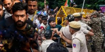 CJP Slams Delhi Police: जंतर-मंतर पर बढ़ा तनाव, FRS निगरानी और भारी पुलिस तैनाती के बीच आमने-सामने आंदोलनकारी और पुलिस
