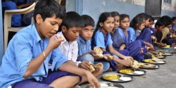 Mid Day Meal की गुणवत्ता पर अब माताओं की भी होगी नजर, भोजन की जांच कर देंगी अपनी राय, स्कूलों में शुरू होगा अभियान ‘मां’