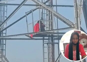 Girl Climbed Mobile Tower