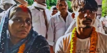 Chandauli Husband Wife Case