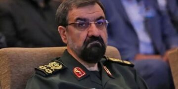 Iran Warns US,: ईरान ने अमेरिका को दी कड़ी चेतावनी, बढ़ते तनाव के बीच मिसाइल और ड्रोन हमले तेज़