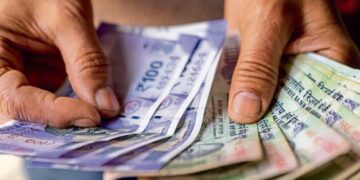 August 2026 financial changes: 1 अगस्त से बदल जाएंगे कई वित्तीय नियम, रेलवे टिकट, ITR और LPG समेत इन बदलावों का पड़ेगा असर