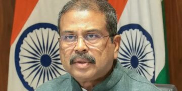 Education Policy: इस्तीफे की मांग के बीच धर्मेंद्र प्रधान ने की DoSEL बैठक, समग्र शिक्षा 3.0 और निपुण भारत 2.0 का ऐलान