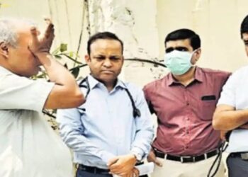 Jaipur SMS Hospital: भावुक कर देने वाला पल, अपने गुरु का पोस्टमार्टम करते समय कांपे हाथ, रो पड़े डॉक्टर