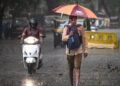 Mumbai Rain Alert: मुंबई में रेड अलर्ट जारी, अगले कई घंटे भारी बारिश की चेतावनी; तेज हवाओं और हाई टाइड का भी खतरा