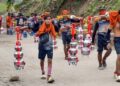 Sawan Kanwar Yatra: सावन के पहले दिन ‘बम-बम भोले’ से गूंजा उत्तर प्रदेश, कांवड़ यात्रा में उमड़ी आस्था और सेवा का संगम