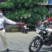 Helmet Fine Rules: अब बाइक पर पीछे बैठने वाले को भी पहनना होगा हेलमेट? नहीं तो कट सकता है चालान