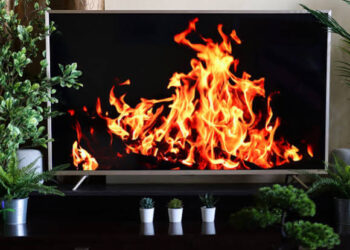Gadget Care Tips: क्या आपका OLED TV भी हो जाता है ज्यादा गर्म ? जानिए वजह, कब बन सकता है खतरा और कैसे करें बचाव