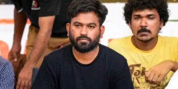 Cockroach Row: कॉकरोच के साथ ‘पार्टी’ लिखना पड़ गया भारी, अभिजीत ने नाम को लेकर क्या दी सफाई