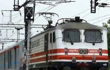 Indian Railway Rules: प्लेटफॉर्म टिकट लेकर भी लग सकता है जुर्माना? जानें क्यों है ये सख़्त नियम