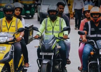 Cab Booking Rules: सरकार का सख्त निर्देश, अब से कन्फर्म बुकिंग के लिए एक्स्ट्रा पैसे नहीं मांग सकेंगी कैब कंपनियां