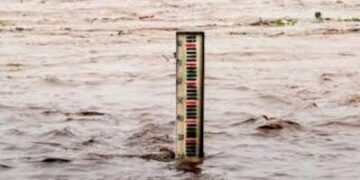 Uttarakhand Rain: ऋषिकेश में चेतावनी स्तर से ऊपर पहुंचा गंगा का पानी, त्रिवेणी घाट कराया गया खाली