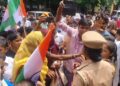 Hamirpur News: आजादी के 80 साल बाद भी नहीं मिली ये सुविधा तो तिरंगा यात्रा निकाल कर किया प्रदर्शन