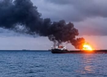 Iranian Attack: होर्मुज में फिर हमला, कतर का LNG टैंकर फंसा; ईरान ने कुवैत पर किया ड्रोन अटैक