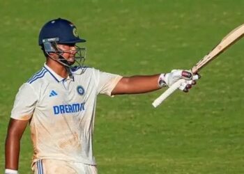 Duleep Trophy 2026: दलीप ट्रॉफी का आगाज, वैभव सूर्यवंशी के डेब्यू में नहीं चला बल्ला, दोनों क्वार्टर फाइनल शुरू