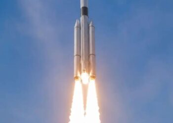 ISRO Transition: ISRO में बदलाव अब प्राइवेट कंपनियां बनाएंगी रॉकेट-सैटेलाइट, फोकस रहेगा रिसर्च और नई तकनीक पर