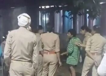 Sitapur Child Case: टॉफी दिलाने के बहाने 5 साल के बच्चे को ले जाने का आरोप, महिला हिरासत में, जांच शुरू