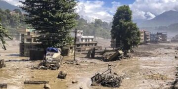 Nepal Flood: तिब्बत बॉर्डर से आई बाढ़ ने मचाई तबाही, चीन पर भड़के नेपाली पत्रकार ने उठाए कौन से गंभीर सवाल