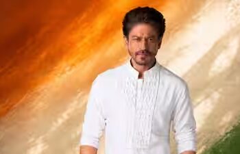 Independence Day 2026: शाहरुख खान ने तिरंगे के साथ अपने फैन्स को बधाई,बोले- भारतीय होने पर गर्व