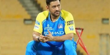 MS Dhoni को BCCI से कितनी मिलती है पेंशन? जानिए उनके शानदार क्रिकेट करियर से जुड़ी पूरी जानकारी