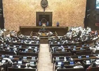 Tribunal Reform Bill: संसद से ट्रिब्यूनल सुधार विधेयक 2026 पास, अध्यक्षों और सदस्यों की नियुक्ति के लिए बनेगा आयोग