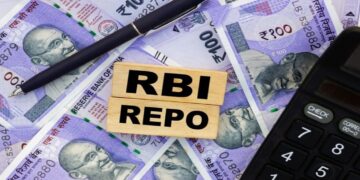 Repo Rate: लोन सस्ते नहीं, EMI नहीं घटेगी: रेपो रेट बरकरार,RBI ने महंगाई पर जताई चिंता