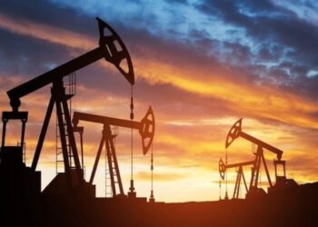 Oil Windfall: ईरान युद्ध से तेल कंपनियों की चांदी, दिग्गज कंपनियों ने कमाए अरबों डॉलर; महंगाई से जूझ रही दुनिया