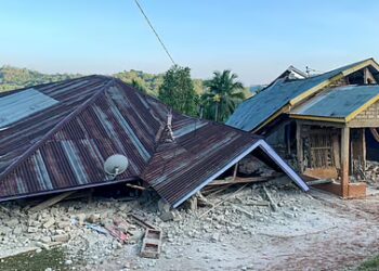 Indonesia Earthquake: इंडोनेशिया में 7.7 तीव्रता के शक्तिशाली भूकंप से तबाही, 22 लोगों की मौत; सुनामी का अलर्ट