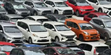 Used Car Market: नई कारों से हुआ मोहभंग, सेकेंड हैंड कारों की बढ़ी डिमांड: बजट मे खरीदारी के लिए सुनहरा मौका