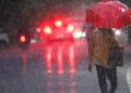 Delhi Rain :दिल्ली-NCR में तेज बारिश से हाहाकार, सड़क से ले कर हवाई यात्रा तक दिखा असर