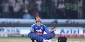 T20 में सबसे तेज शतक, फिर मैदान पर ‘ओम नमः शिवाय’ का जाप, अभिषेक शर्मा ने ऐसे मनाया जश्न; VIDEO वायरल