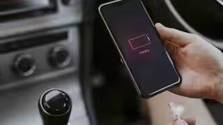 Car Charging Tips: कार में फोन चार्ज करते समय न करें ये गलतियां, वरना फोन और बैटरी दोनों को हो सकता है नुकसान