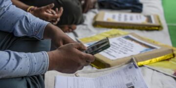 Aligarh Teacher Death: क्यों खाना खाते ही निकल गई स्कूल टीचर की जान, आइए जाने पूरा मामला