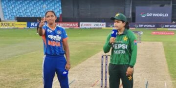 India Women vs Pakistan Women: हरमनप्रीत और फातिमा ने नहीं मिलाया हाथ, टॉस के बाद फिर दिखा ‘नो हैंडशेक’