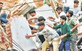 Delhi PG Incident : मां की मानी एक बात बची हबीब की जान, दोस्तों की तलाश में बेचैन घूम रहे छात्र