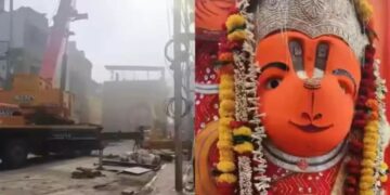 Ujjain Mystery: मंदिर हटा, प्रतिमा कायम, क्यों हुई खड़े हनुमान को हटाने की कोशिशें नाकाम , आस्था का हजार साल पुराना रहस्य?