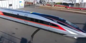 CR450 Bullet Train: 400 KM/H की रफ्तार से पटरी पर चलेगी नहीं, उड़ेगी चीन की नई बुलेट ट्रेन, कठिन ट्रायल में हुई पास
