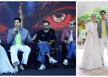 Van Film Thumak Thumak Song