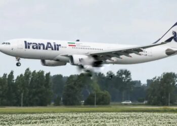Iran Warning: ओमान समेत कई देशों ने उड़ानें रोकीं,  ईरान ने दी धमकी हमारे विमान रोके तो किसी को उड़ने नहीं देंगे