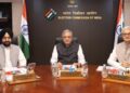 SIR Meeting : विवाद के बीच चुनाव आयोग की बैठक, छूटे नाम वालों के दस्तावेज घर घर जा कर लेंगे