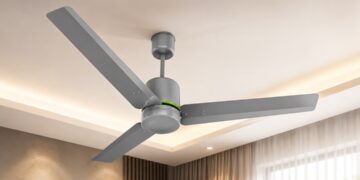 Technology News: अब लाइट जाने के बाद भी मिलेगी ठंडी हवा,आज ही घर लाए नई तकनीक वाला ये फैन