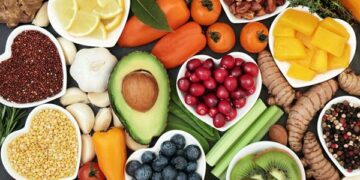 High Cholesterol: बिना दवा कोलेस्ट्रॉल कम करने के लिए आजमाएं ये उपाय, डाइट में शामिल करें ये चीजें