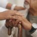 UP Old Age Homes: यूपी के 75 वृद्धाश्रमों में हर सप्ताह होगी बुजुर्गों की स्वास्थ्य जांच